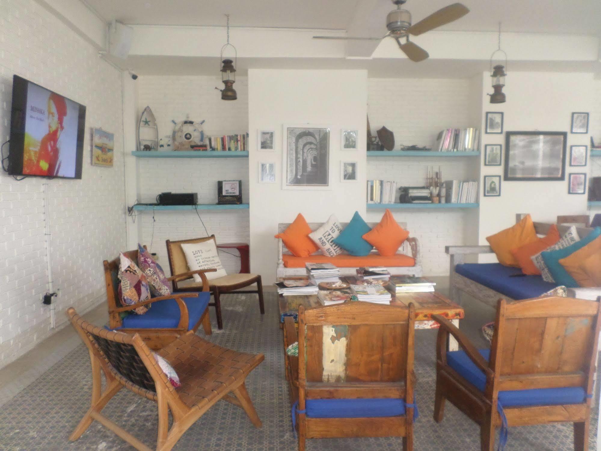 Paras Paros Marina Lodge Sanur Extérieur photo
